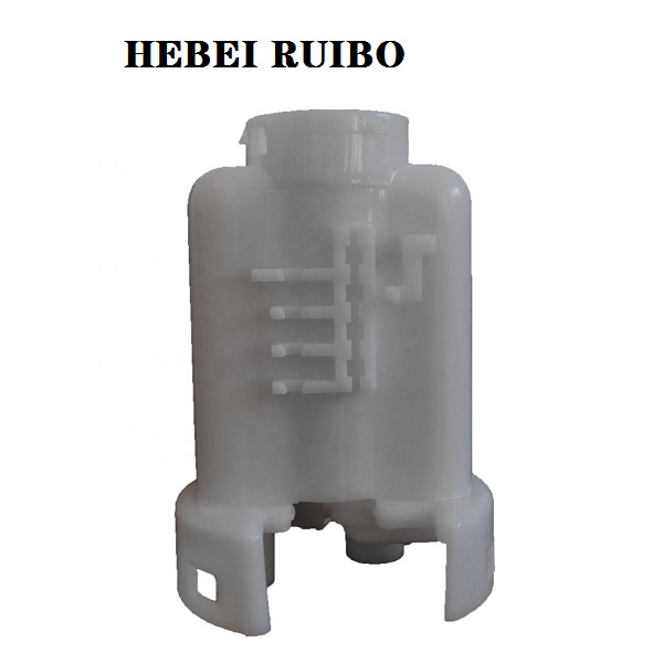 China Manufacturer Environment-Friendly Filter Car Auto Parts Diesel Engine Fuel Filter 23300-23040 23300-28030 for Toyota.